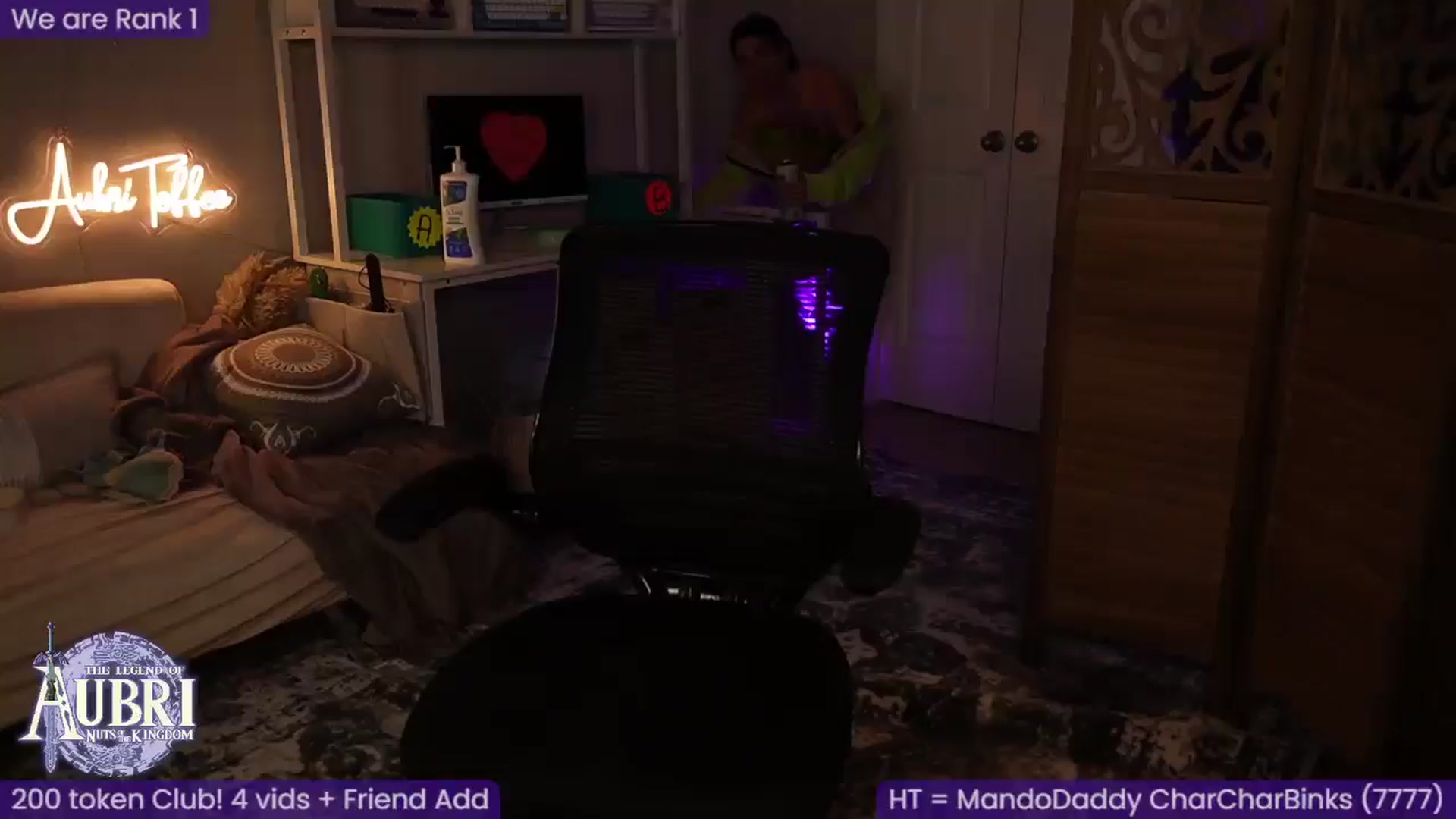 Gallery image thumbnail from AubriToffee's myfreecams stream on, 05/05/2024, 07:54 image 8 of 20