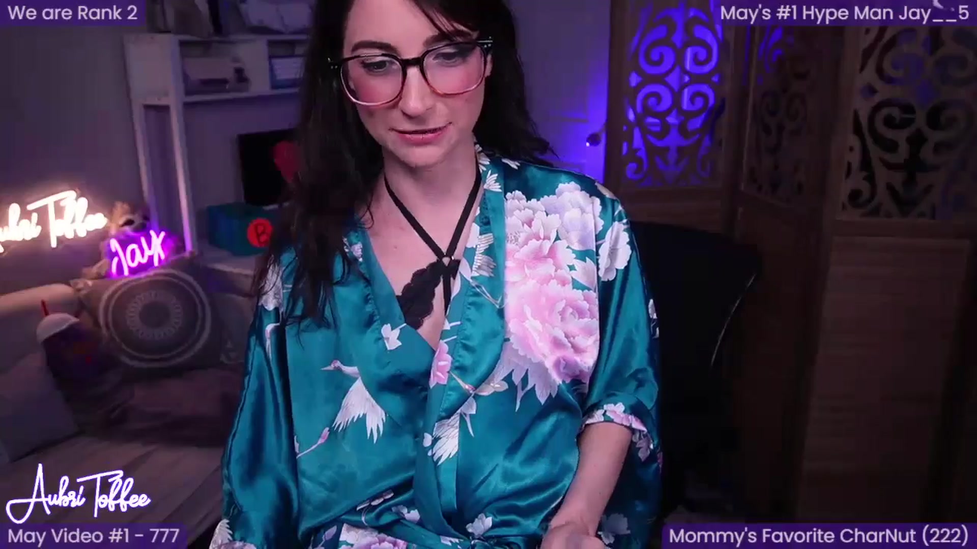 Gallery image thumbnail from AubriToffee's myfreecams stream on, 05/13/2024, 07:37 image 2 of 20