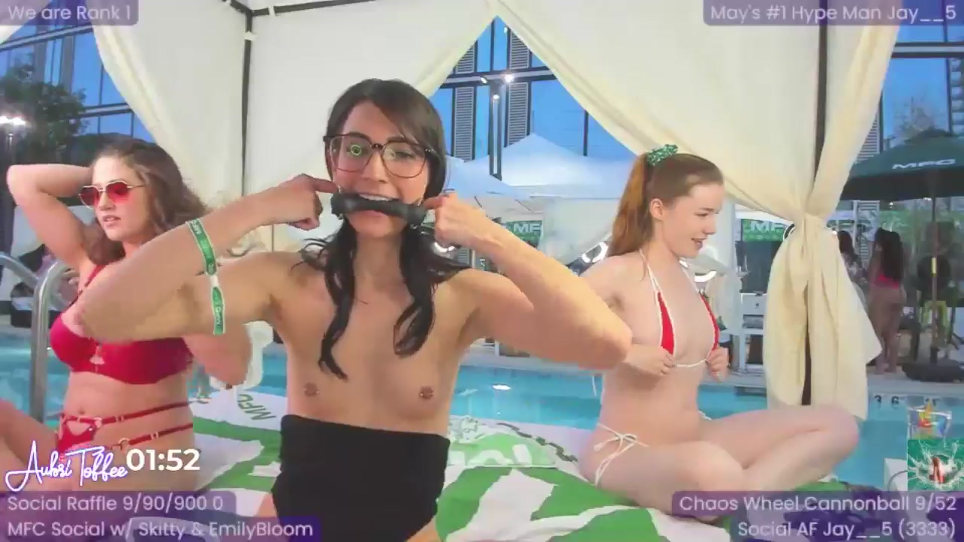 Gallery image thumbnail from AubriToffee's myfreecams stream on, 05/21/2024, 02:50 image 19 of 20