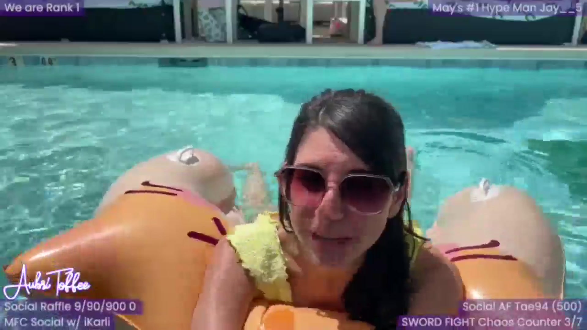 Gallery image thumbnail from AubriToffee's myfreecams stream on, 05/22/2024, 23:08 image 2 of 20