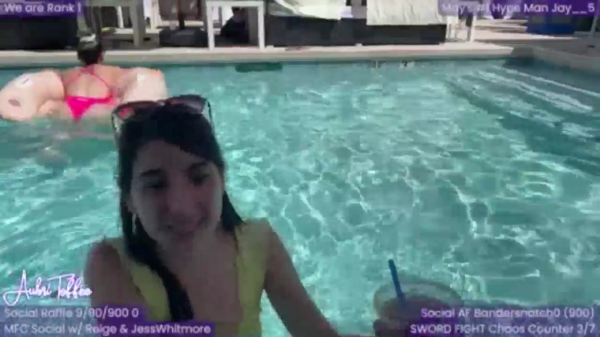 Gallery image thumbnail from AubriToffee's myfreecams stream on, 05/22/2024, 23:08 image 9 of 20