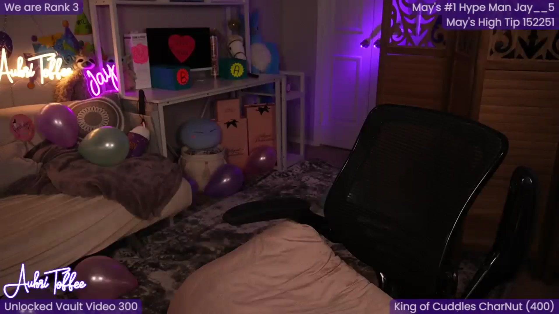 Gallery image thumbnail from AubriToffee's myfreecams stream on, 05/25/2024, 04:07 image 3 of 20