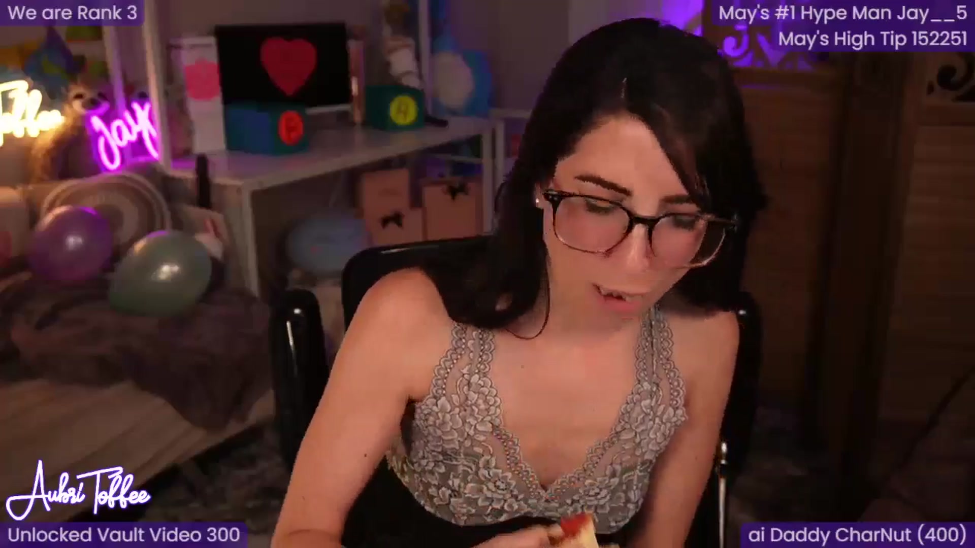Gallery image thumbnail from AubriToffee's myfreecams stream on, 05/26/2024, 03:32 image 19 of 20