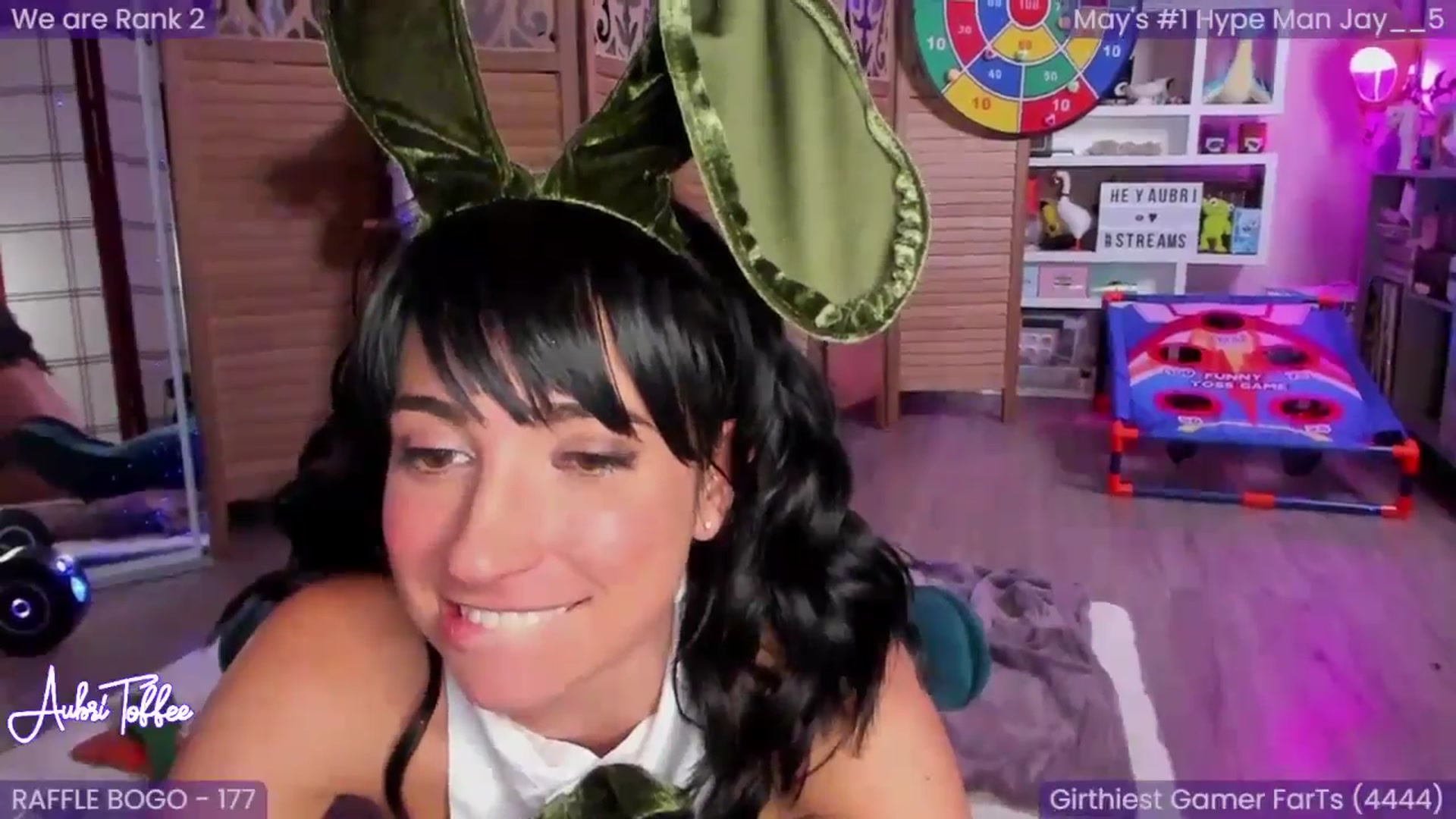 Gallery image thumbnail from AubriToffee's myfreecams stream on, 05/31/2024, 06:32 image 19 of 20