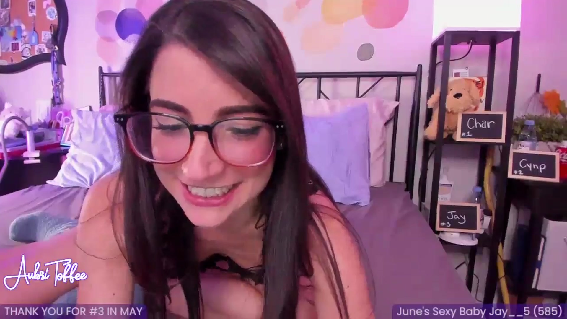 Gallery image thumbnail from AubriToffee's myfreecams stream on, 06/06/2024, 03:34 image 5 of 20