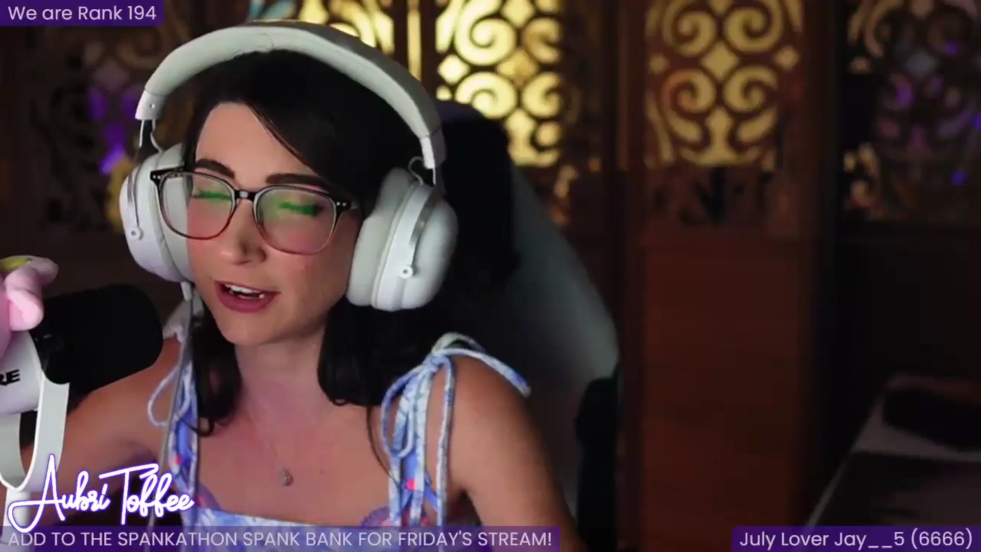 Gallery image thumbnail from AubriToffee's myfreecams stream on, 07/25/2024, 05:02 image 10 of 20
