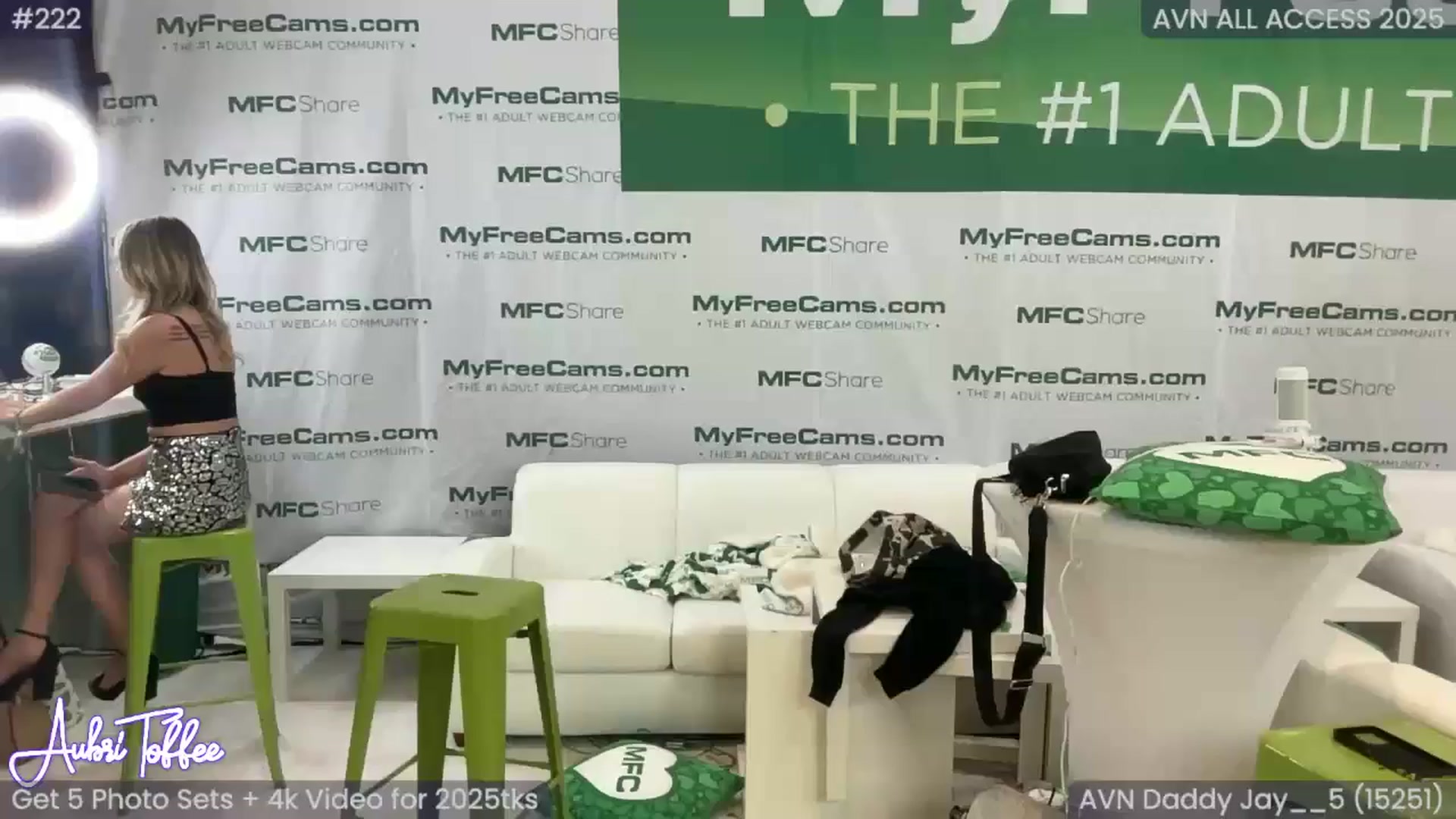 Gallery image thumbnail from AubriToffee's myfreecams stream on, 01/25/2025, 03:00 image 7 of 20