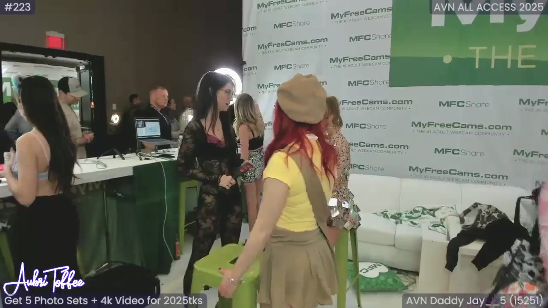 Gallery image thumbnail from AubriToffee's myfreecams stream on, 01/25/2025, 03:00 image 2 of 20