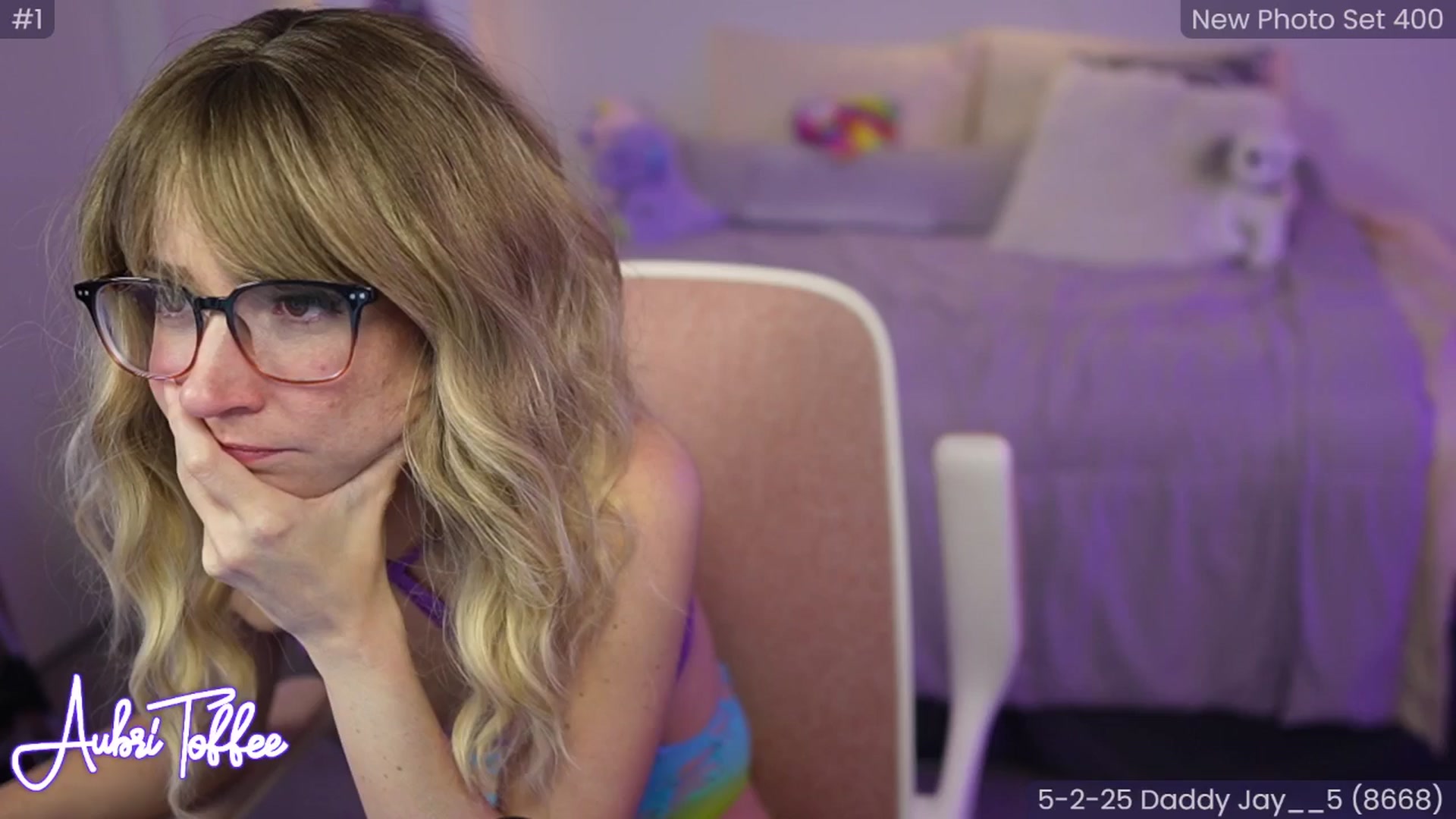 Gallery image thumbnail from AubriToffee's myfreecams stream on, 05/03/2025, 06:39 image 13 of 20