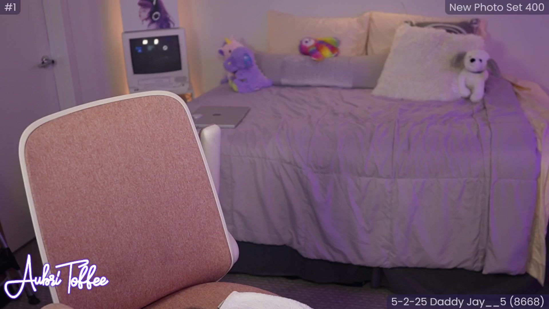 Gallery image thumbnail from AubriToffee's myfreecams stream on, 05/03/2025, 06:39 image 12 of 20