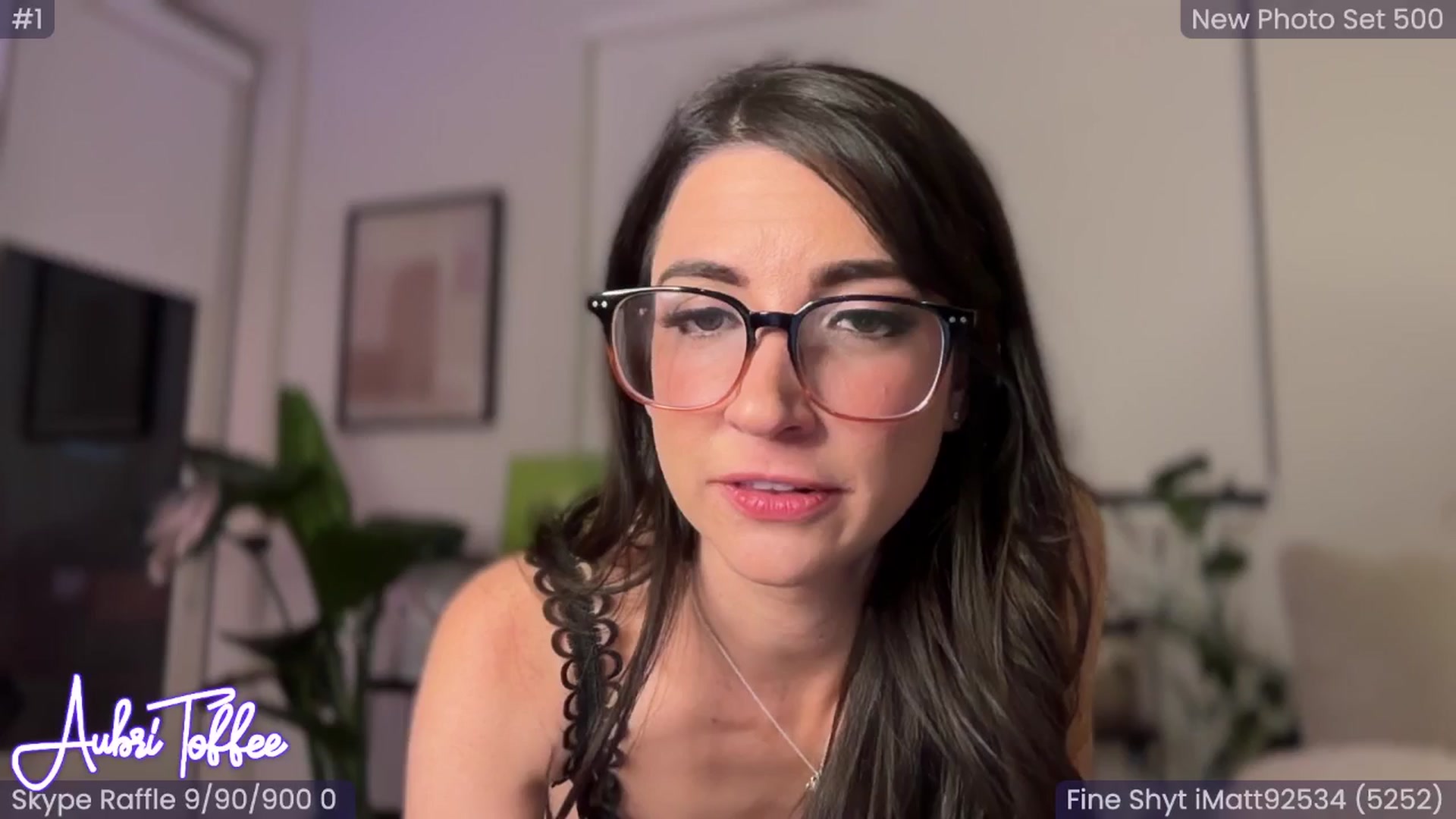 Gallery image thumbnail from AubriToffee's myfreecams stream on, 05/17/2025, 06:55 image 7 of 20
