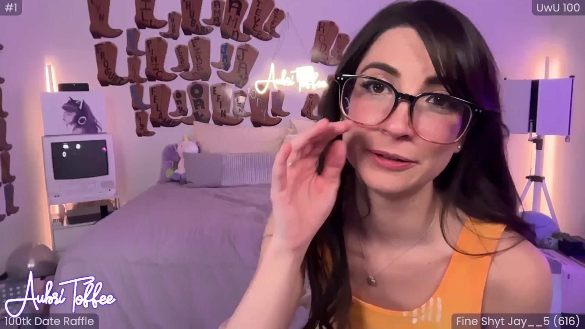 Gallery image thumbnail from AubriToffee's myfreecams stream on, 05/28/2025, 03:36 image 6 of 20