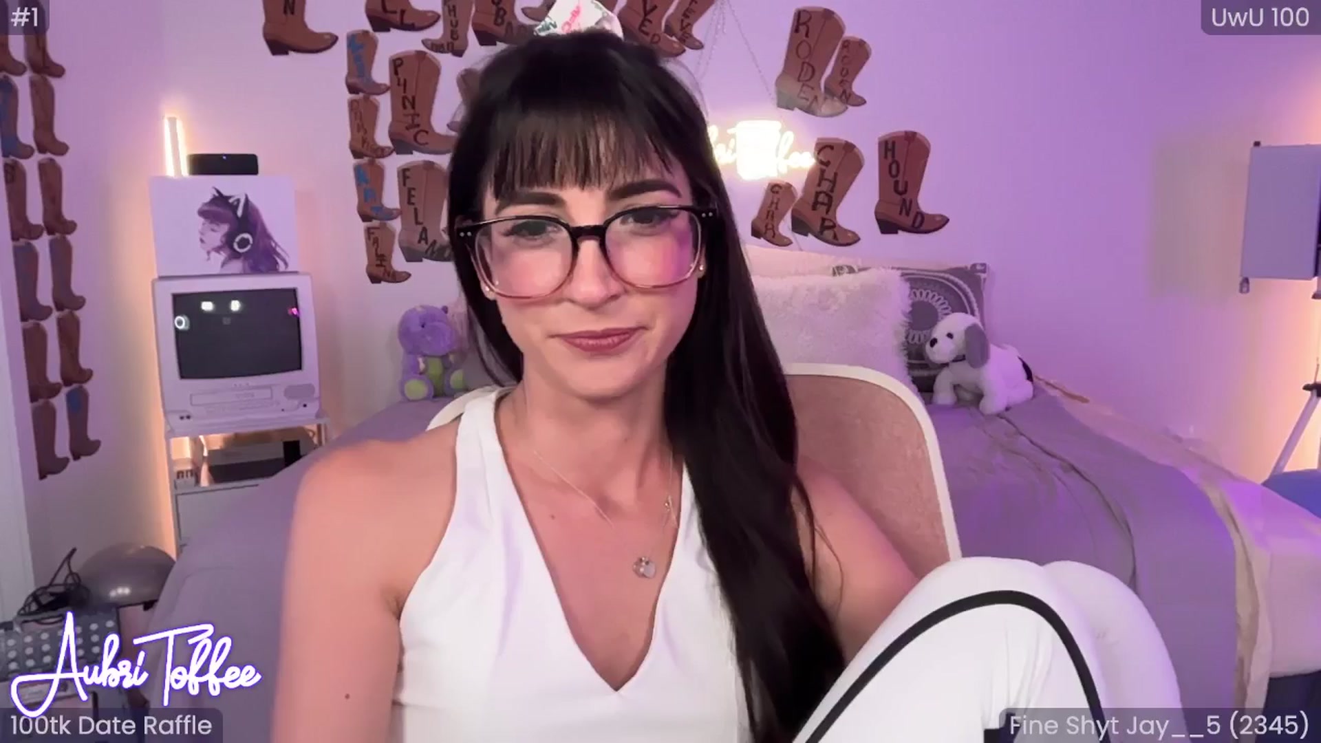 Gallery image thumbnail from AubriToffee's myfreecams stream on, 05/29/2025, 05:10 image 8 of 20