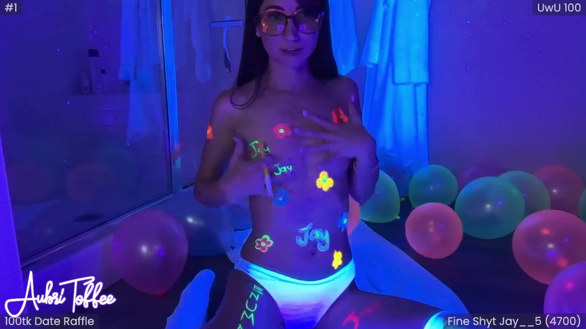 Gallery image thumbnail from AubriToffee's myfreecams stream on, 05/30/2025, 04:30 image 15 of 20
