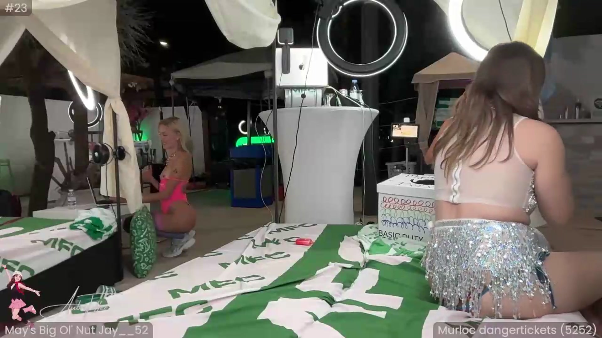 Gallery image thumbnail from AubriToffee's myfreecams stream on, 05/20/2026, 06:43 image 2 of 20