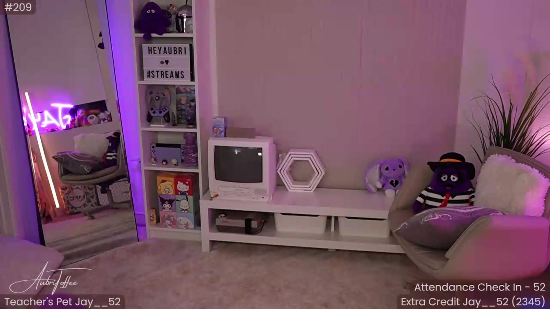 Gallery image thumbnail from AubriToffee's myfreecams stream on, 08/26/2026, 05:55 image 10 of 20