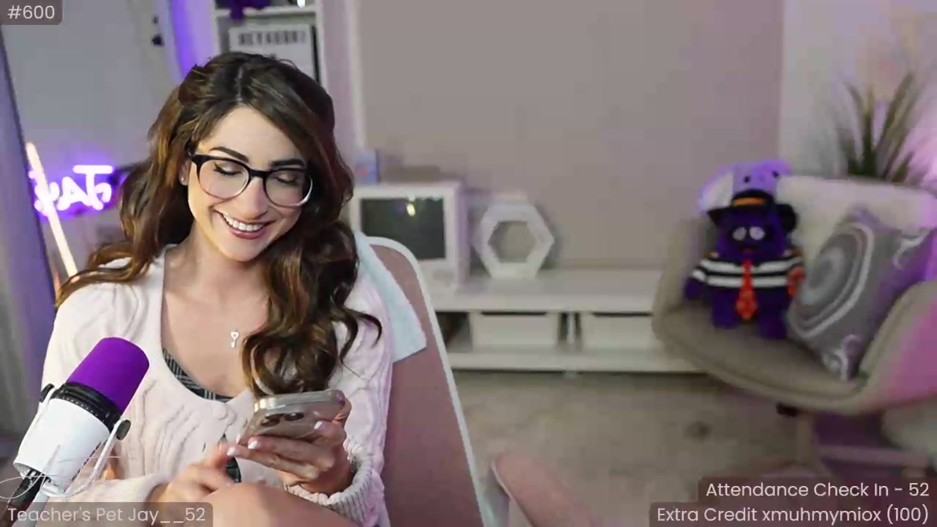 Gallery image thumbnail from AubriToffee's myfreecams stream on, 09/02/2026, 04:27 image 8 of 20