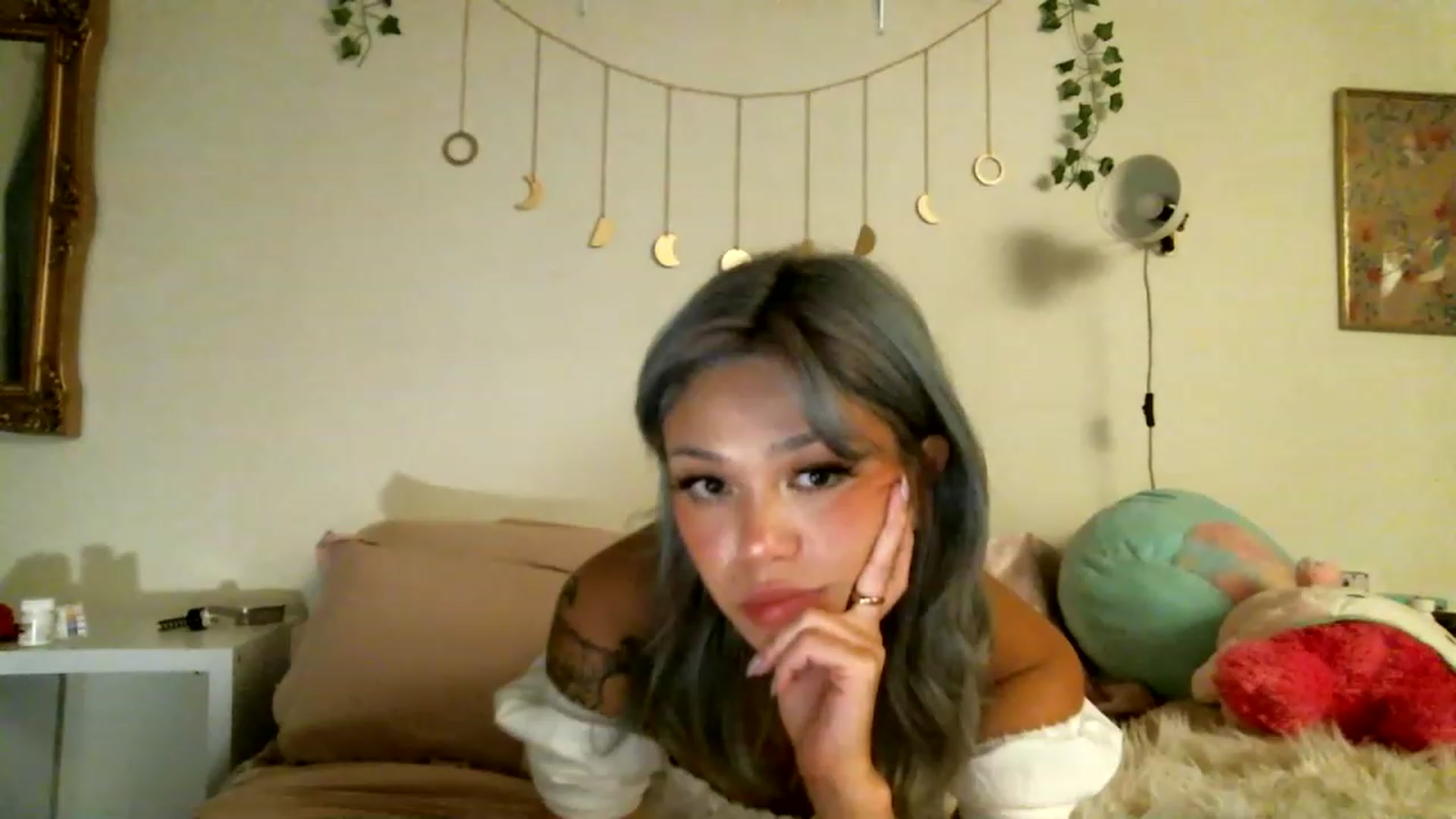 Gallery image thumbnail from AudPrincess's myfreecams stream on, 12/03/2022, 07:50 image 13 of 20