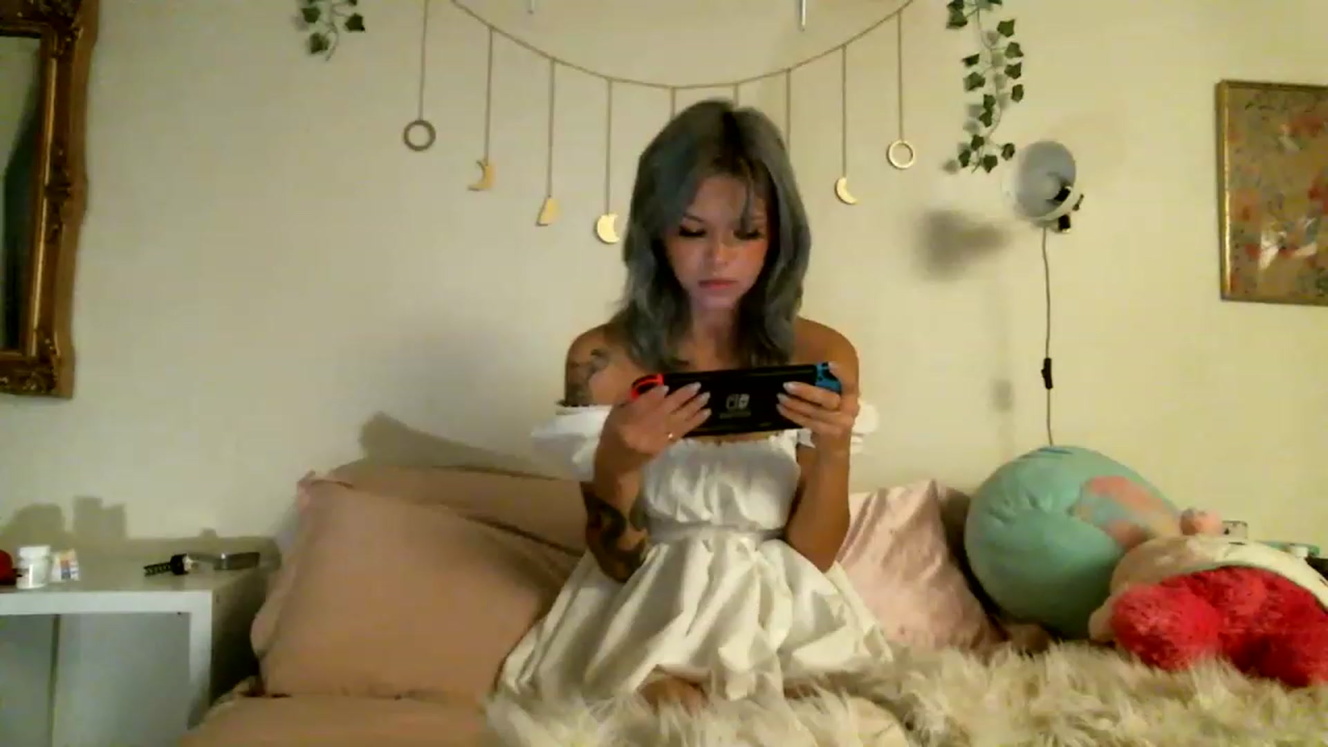 Gallery image thumbnail from AudPrincess's myfreecams stream on, 12/03/2022, 07:50 image 8 of 20