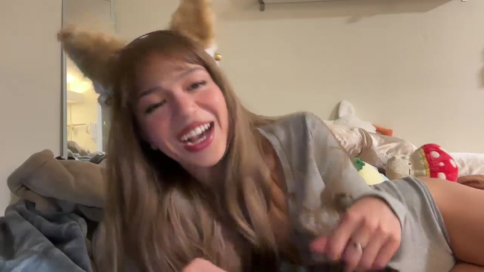 Gallery image thumbnail from AudPrincess's myfreecams stream on, 03/09/2024, 03:00 image 15 of 20