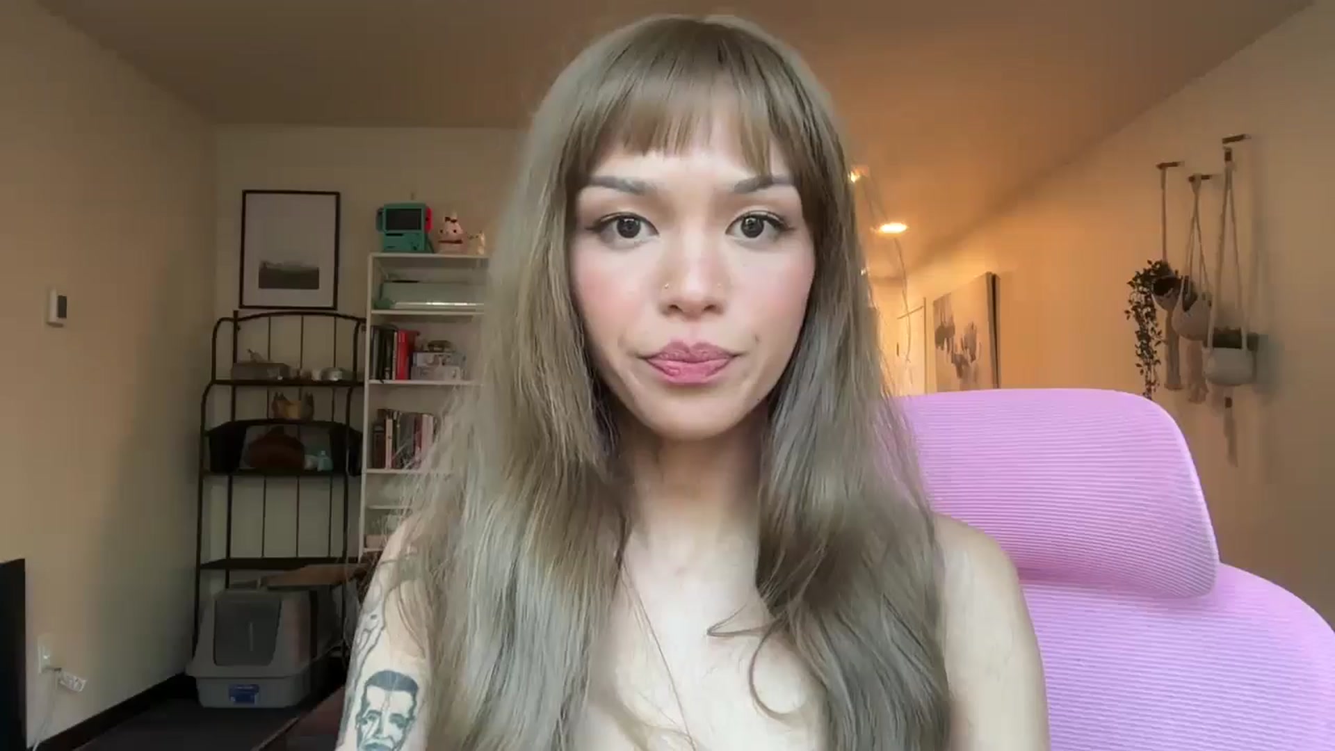 Gallery image thumbnail from AudPrincess's myfreecams stream on, 06/25/2024, 02:28 image 13 of 20