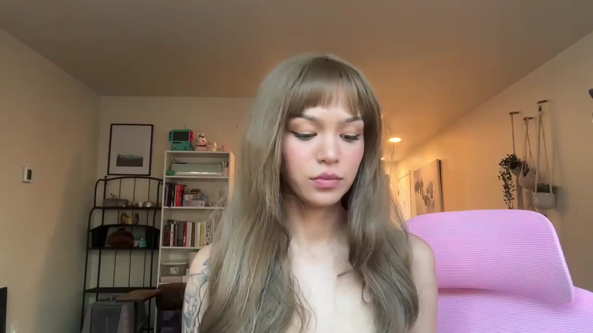 Gallery image thumbnail from AudPrincess's myfreecams stream on, 06/25/2024, 02:28 image 8 of 20