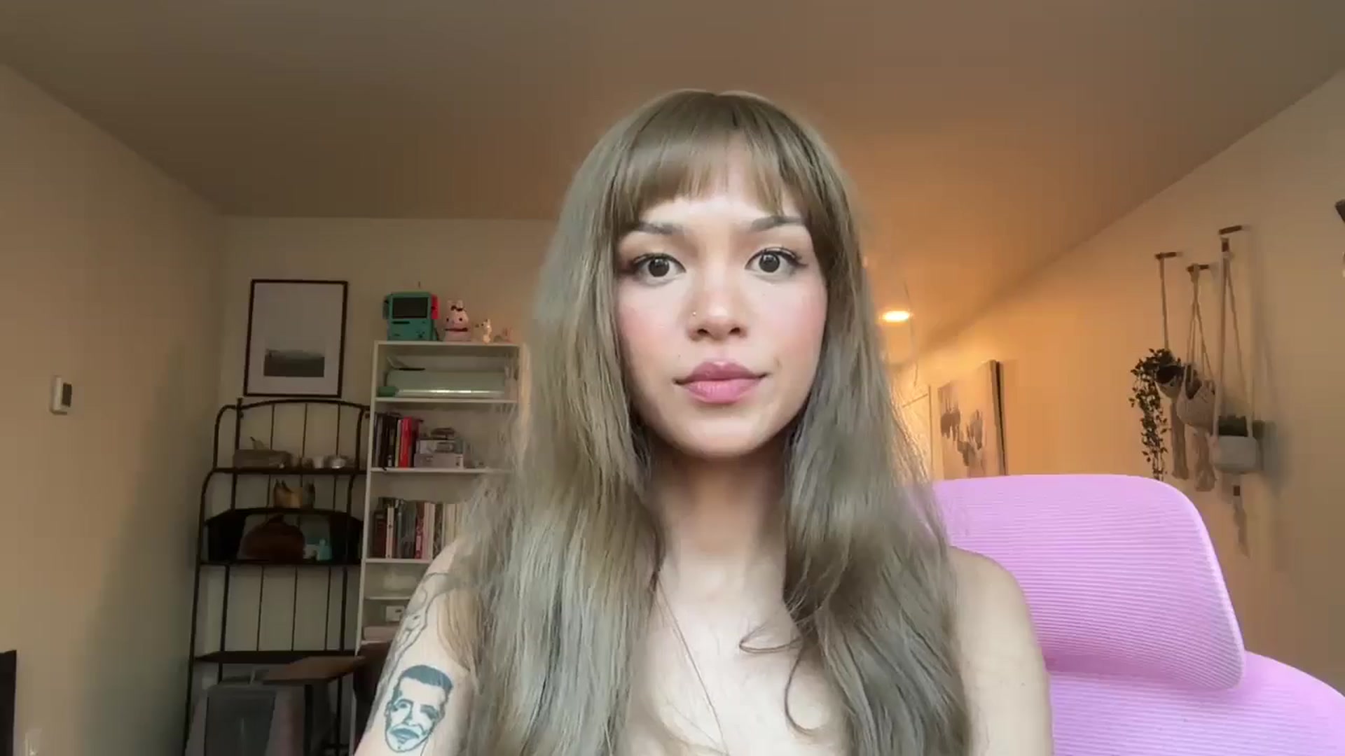 Gallery image thumbnail from AudPrincess's myfreecams stream on, 06/25/2024, 02:28 image 12 of 20