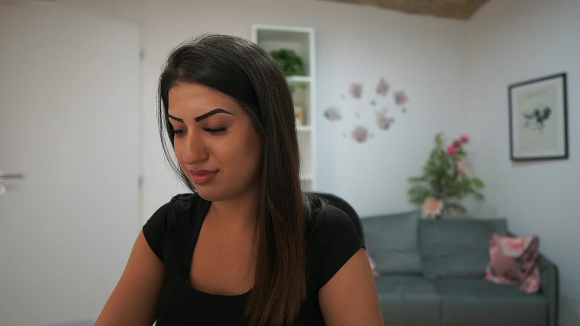 Gallery image thumbnail from AudreyBitoni_'s myfreecams stream on, 05/24/2024, 16:39 image 13 of 20