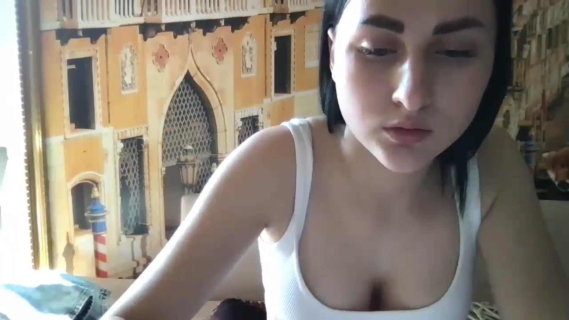 Gallery image thumbnail from AudreyKay's myfreecams stream on, 06/01/2025, 12:54 image 11 of 20