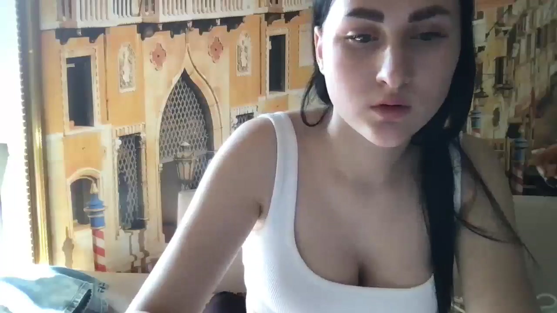 Gallery image thumbnail from AudreyKay's myfreecams stream on, 06/01/2025, 12:54 image 17 of 20