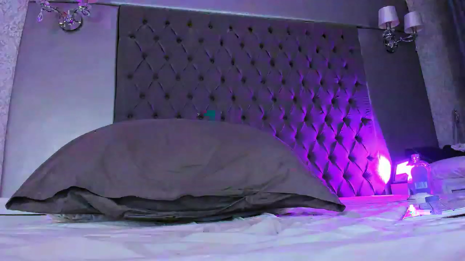 Gallery image thumbnail from AudreyRyen's myfreecams stream on, 01/18/2023, 16:40 image 18 of 20