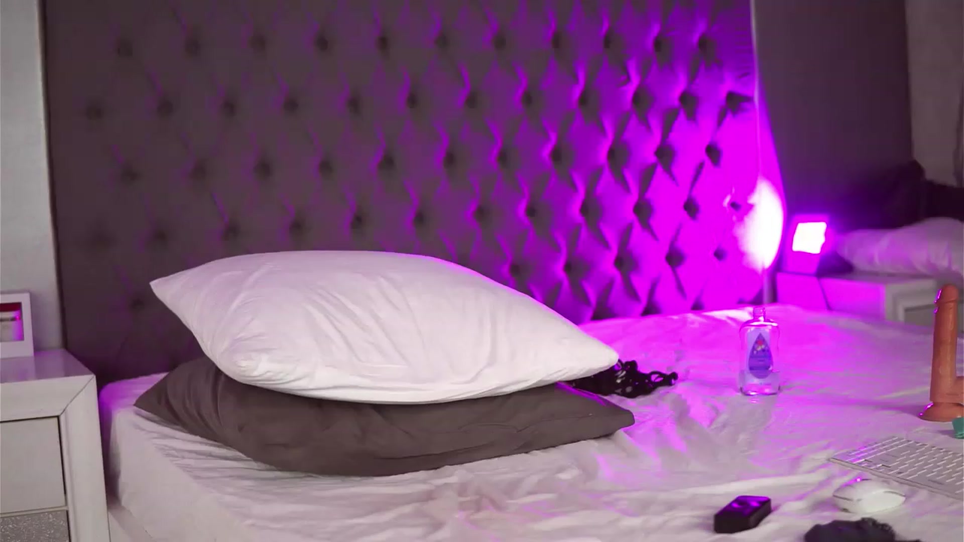 Gallery image thumbnail from AudreyRyen's myfreecams stream on, 01/22/2023, 20:35 image 18 of 20