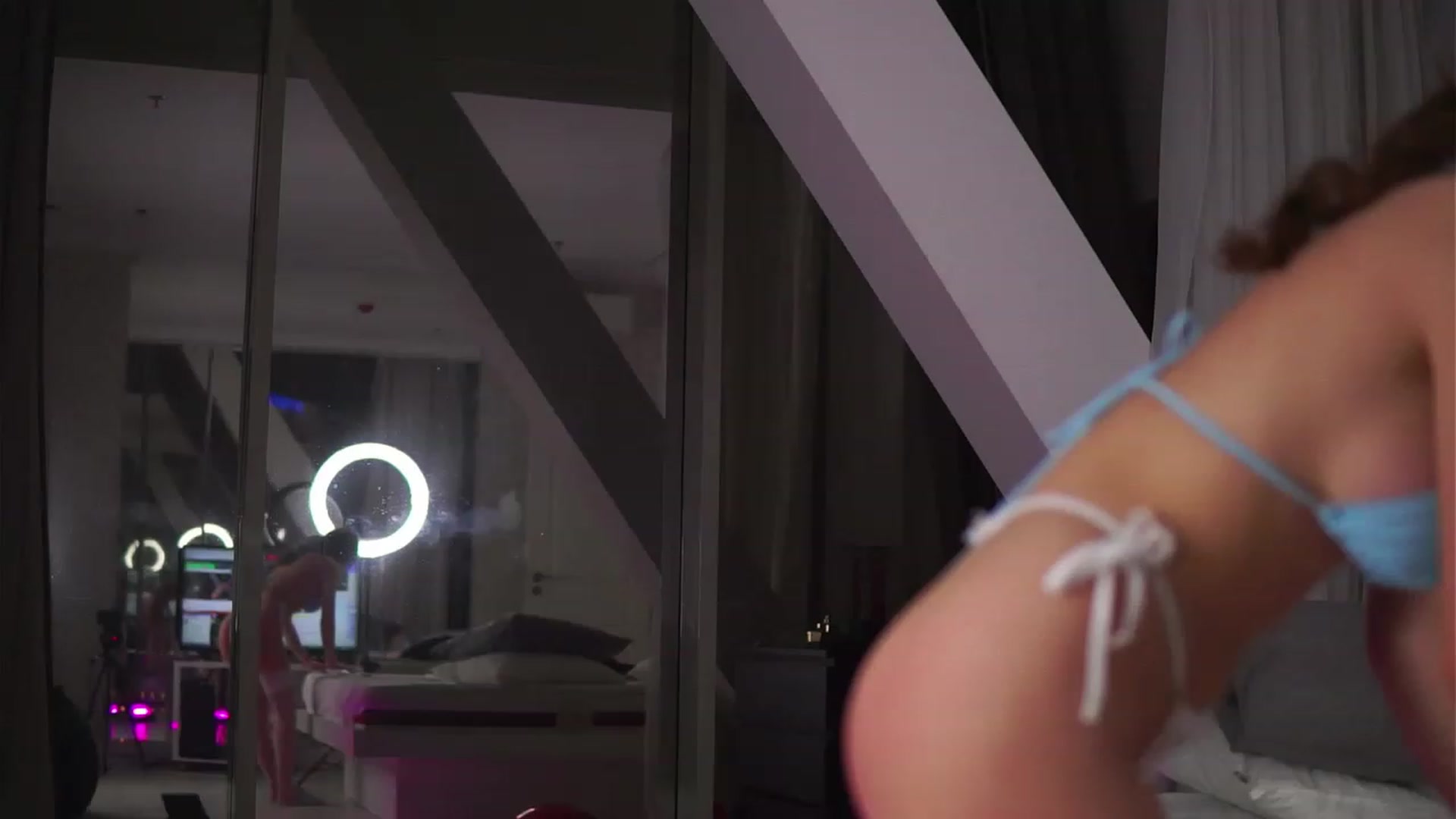Gallery image thumbnail from AudreyRyen's myfreecams stream on, 03/01/2023, 20:04 image 5 of 20