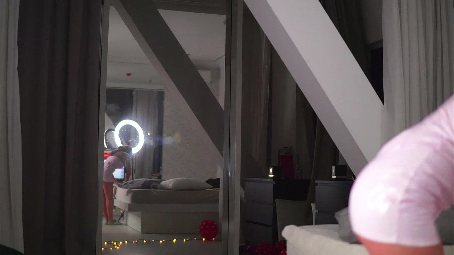 Gallery image thumbnail from AudreyRyen's myfreecams stream on, 03/07/2023, 20:34 image 6 of 20