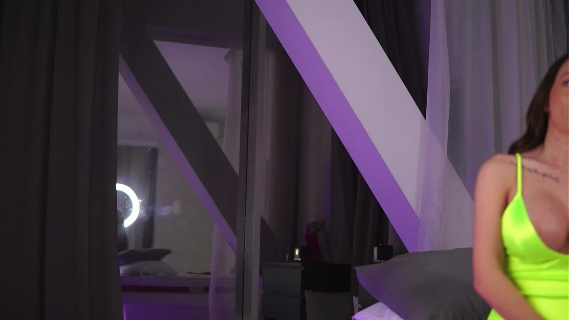 Gallery image thumbnail from AudreyRyen's myfreecams stream on, 03/09/2023, 20:22 image 1 of 20
