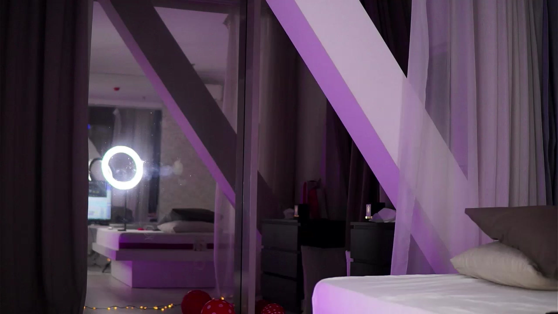 Gallery image thumbnail from AudreyRyen's myfreecams stream on, 03/12/2023, 19:25 image 10 of 20