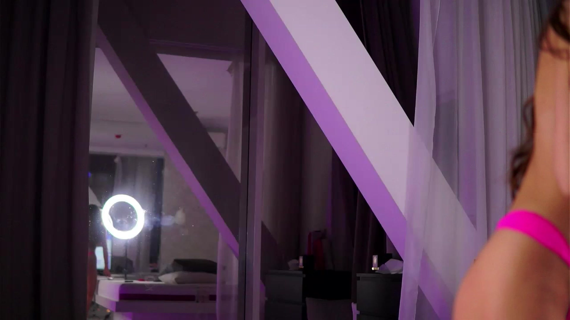 Gallery image thumbnail from AudreyRyen's myfreecams stream on, 03/12/2023, 19:25 image 6 of 20