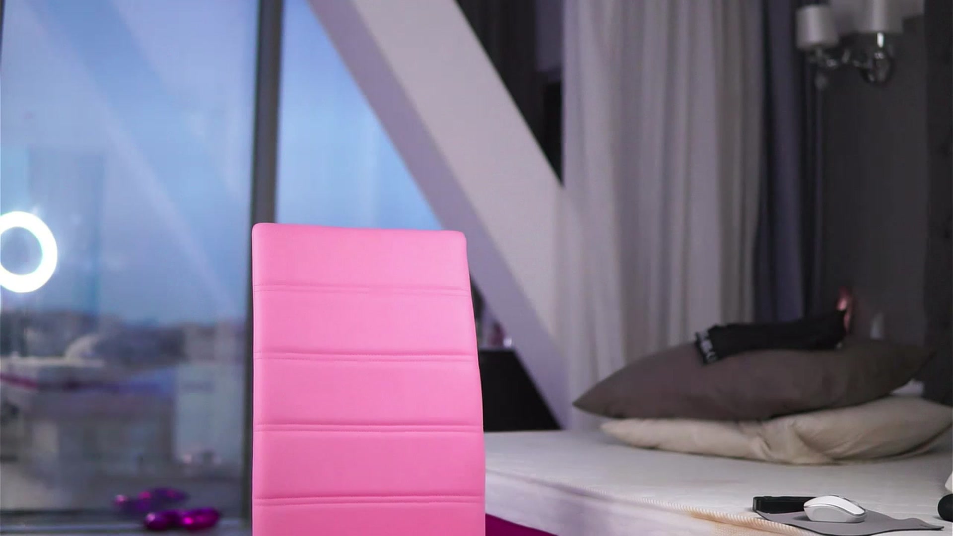 Gallery image thumbnail from AudreyRyen's myfreecams stream on, 04/01/2023, 16:19 image 16 of 20
