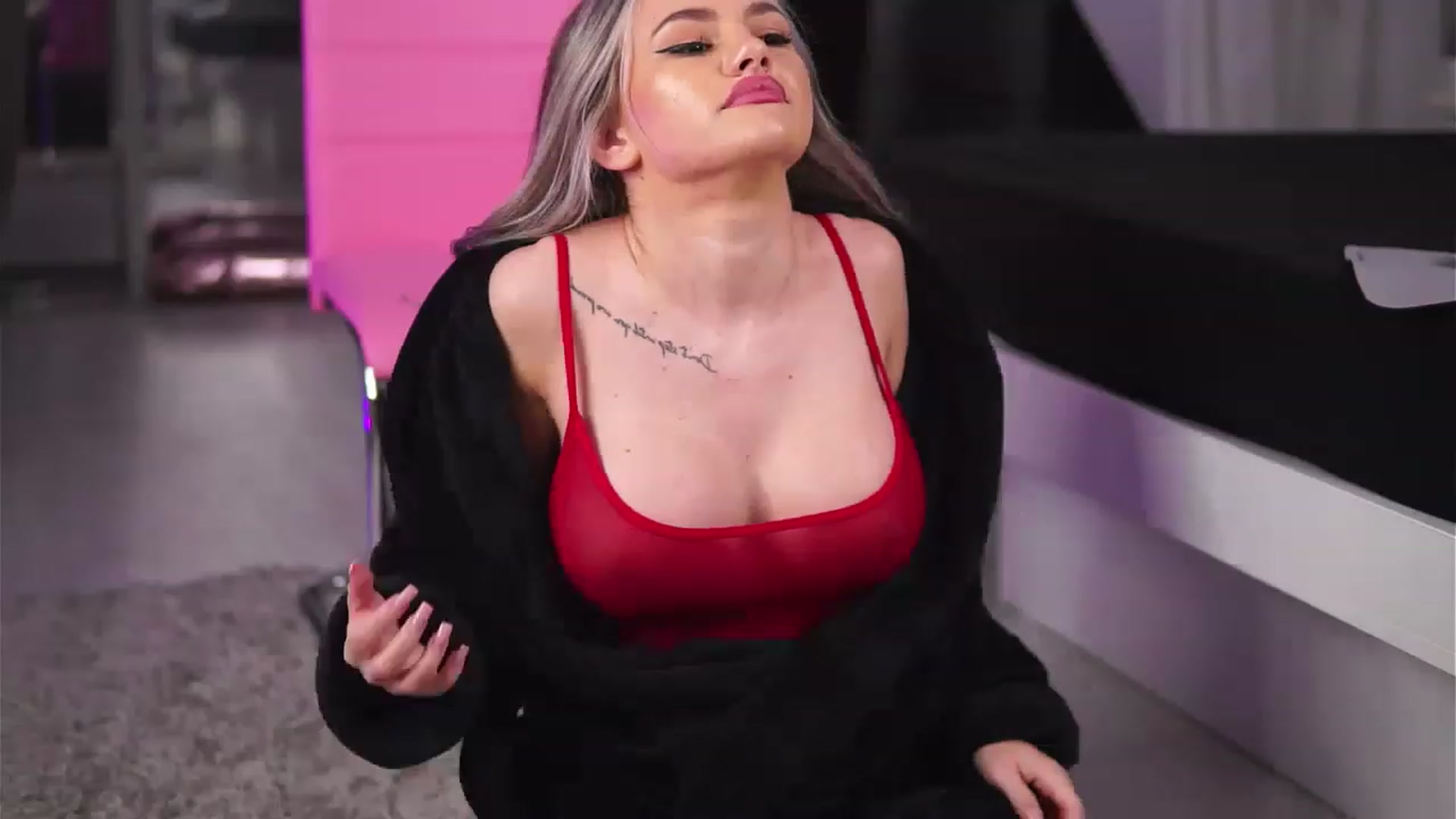 Gallery image thumbnail from AudreyRyen's myfreecams stream on, 04/08/2023, 17:43 image 13 of 20
