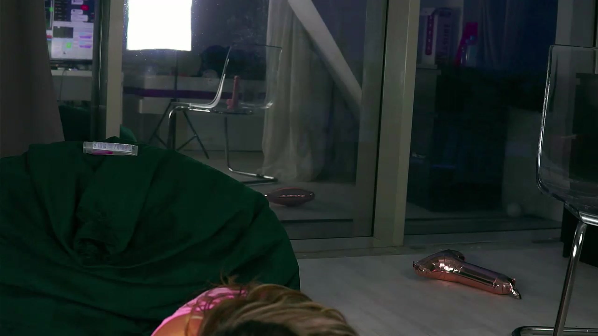 Gallery image thumbnail from AudreyRyen's myfreecams stream on, 06/12/2023, 18:04 image 10 of 20