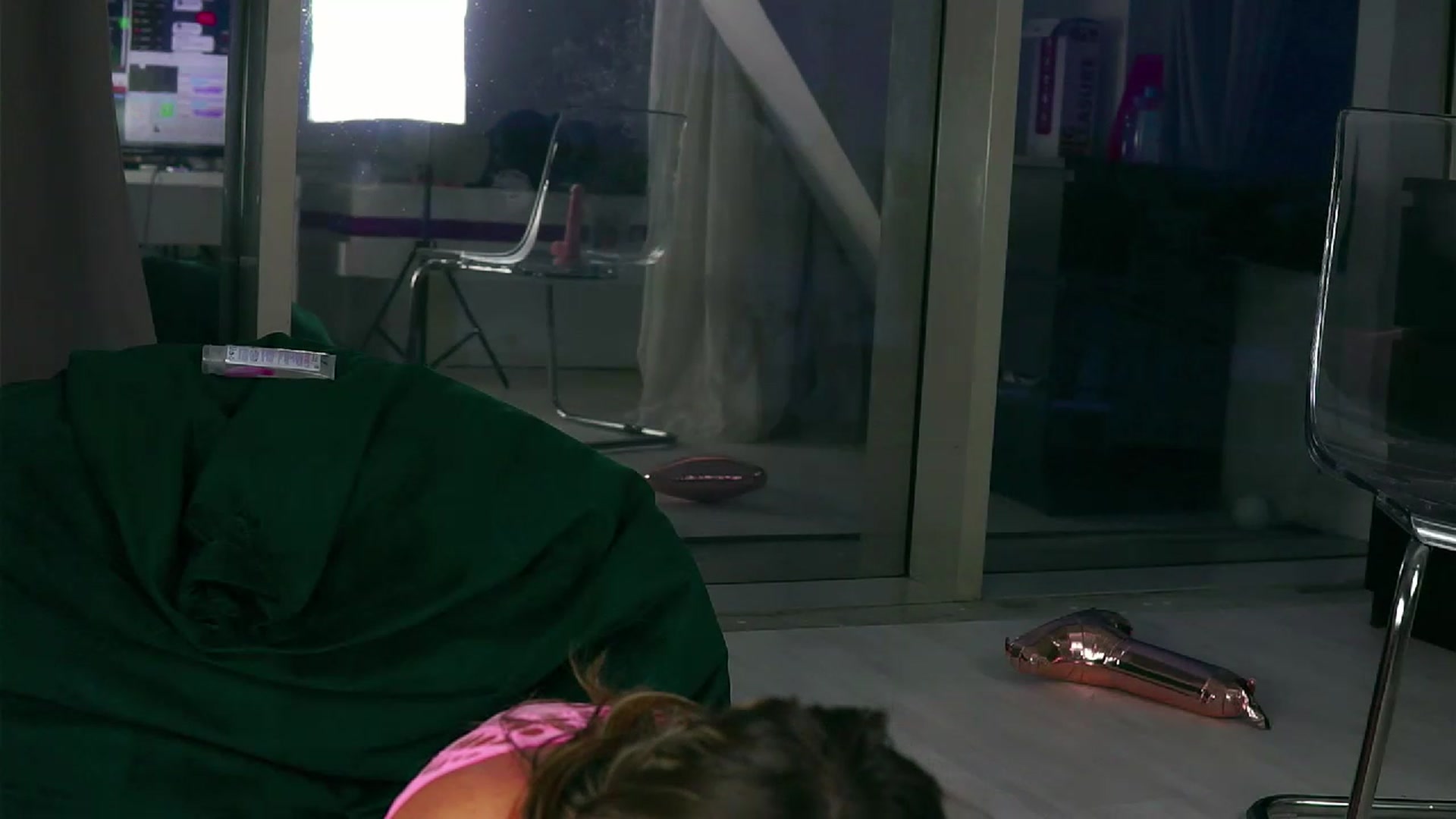 Gallery image thumbnail from AudreyRyen's myfreecams stream on, 06/12/2023, 18:04 image 11 of 20