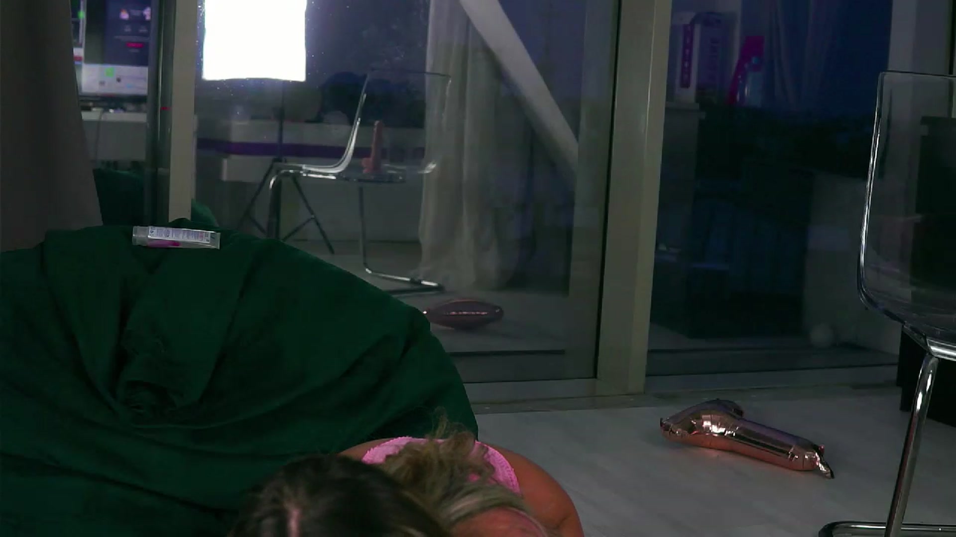 Gallery image thumbnail from AudreyRyen's myfreecams stream on, 06/12/2023, 18:04 image 5 of 20