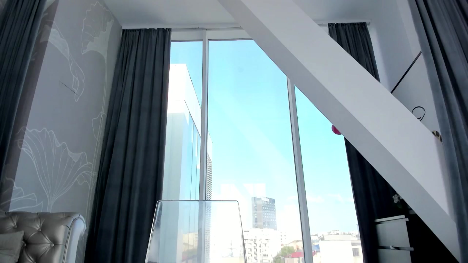 Gallery image thumbnail from AudreyRyen's myfreecams stream on, 07/27/2024, 17:31 image 10 of 20