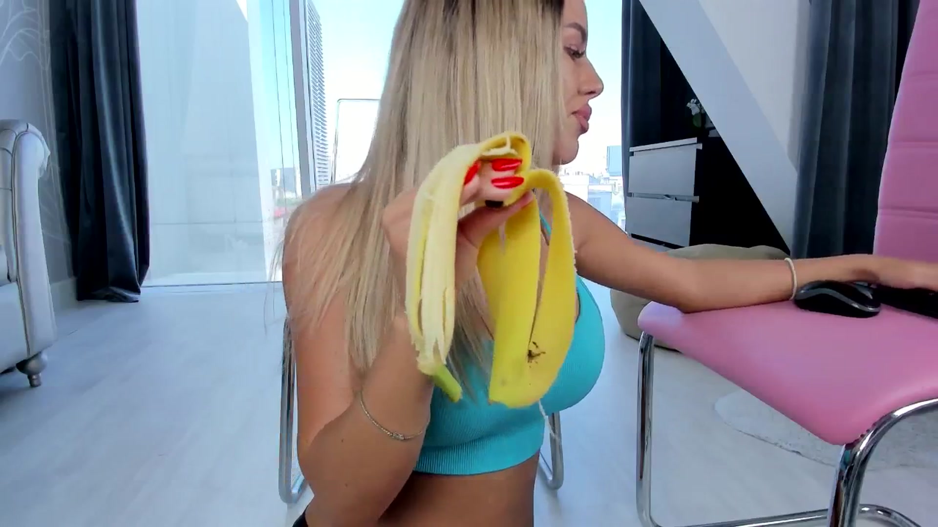 Gallery image thumbnail from AudreyRyen's myfreecams stream on, 08/01/2024, 11:55 image 19 of 20