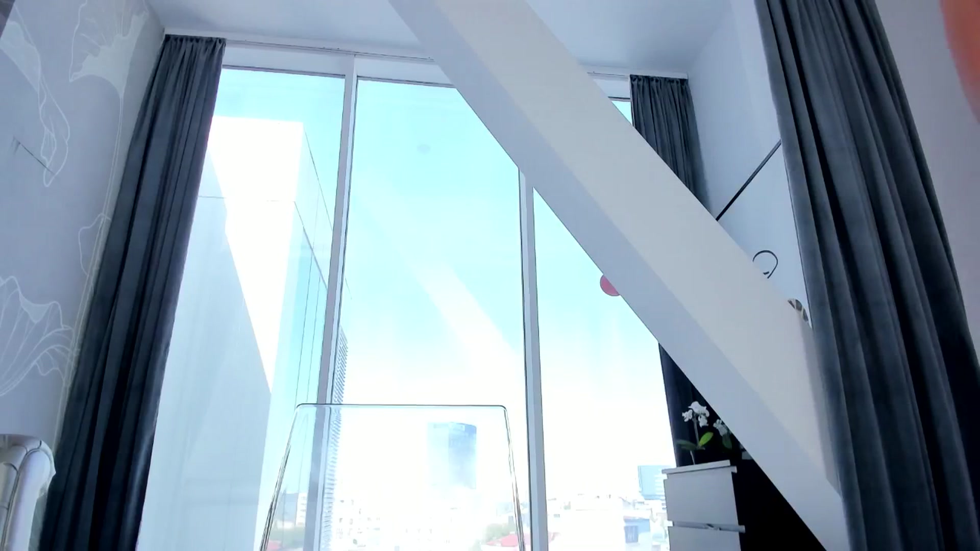 Gallery image thumbnail from AudreyRyen's myfreecams stream on, 08/02/2024, 14:42 image 10 of 20