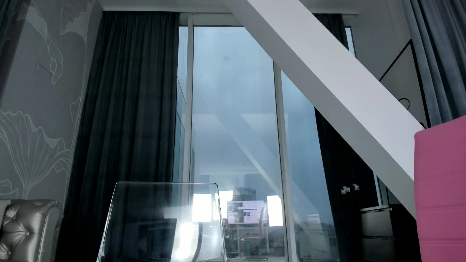 Gallery image thumbnail from AudreyRyen's myfreecams stream on, 08/06/2024, 11:23 image 11 of 20