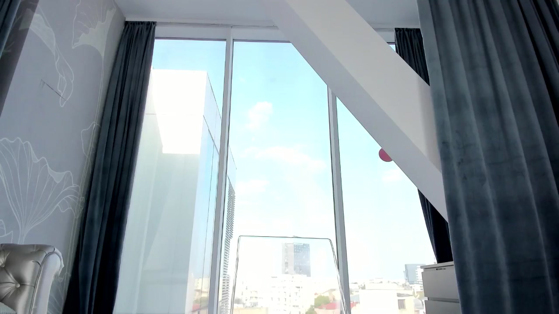 Gallery image thumbnail from AudreyRyen's myfreecams stream on, 09/03/2024, 15:58 image 18 of 20