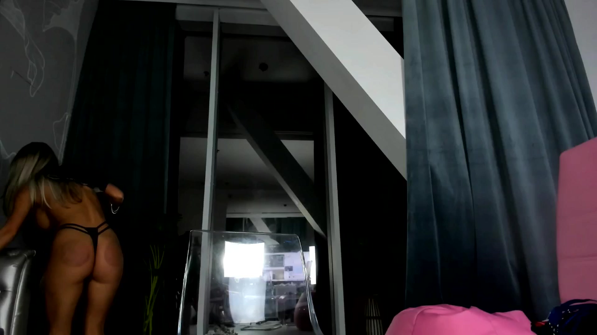Gallery image thumbnail from AudreyRyen's myfreecams stream on, 10/08/2024, 18:35 image 20 of 20