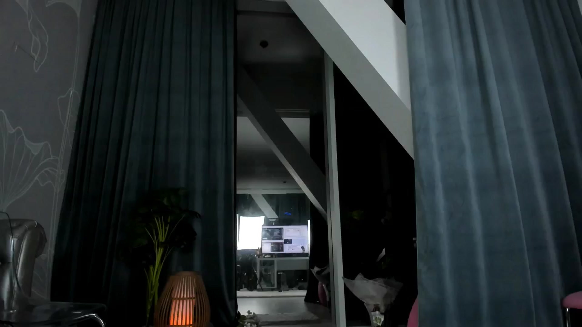 Gallery image thumbnail from AudreyRyen's myfreecams stream on, 10/14/2024, 18:09 image 20 of 20