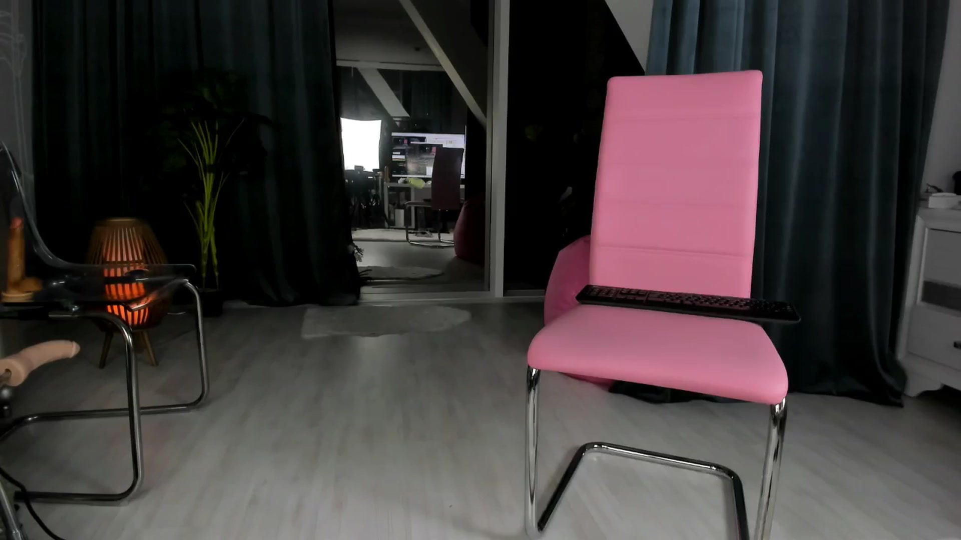 Gallery image thumbnail from AudreyRyen's myfreecams stream on, 10/23/2024, 17:18 image 17 of 20